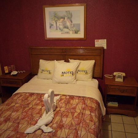 Hotel Diaz Тихуана Экстерьер фото