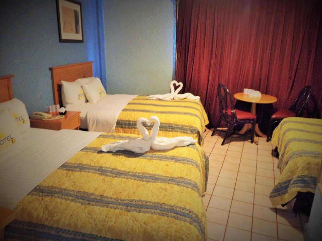 Hotel Diaz Тихуана Номер фото