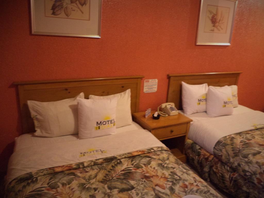 Hotel Diaz Тихуана Номер фото