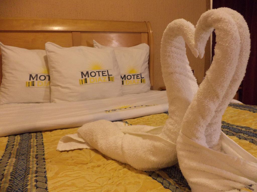 Hotel Diaz Тихуана Экстерьер фото