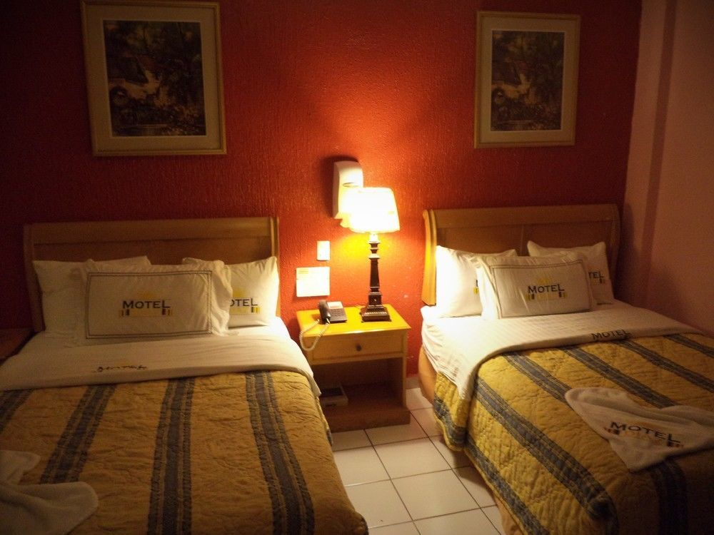 Hotel Diaz Тихуана Экстерьер фото